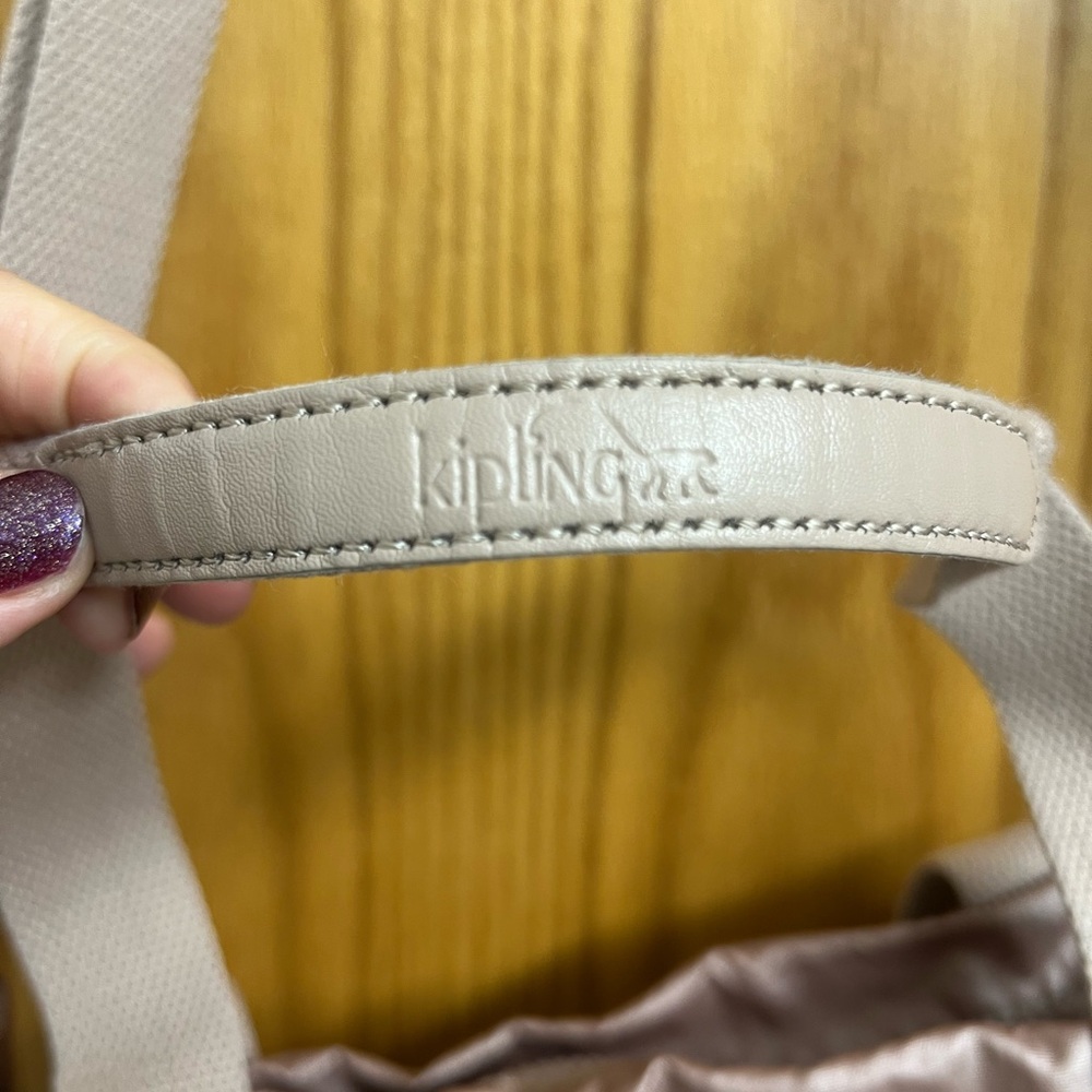 Kipling Art Mini handbag in a metallic rose - Picture 6 of 16